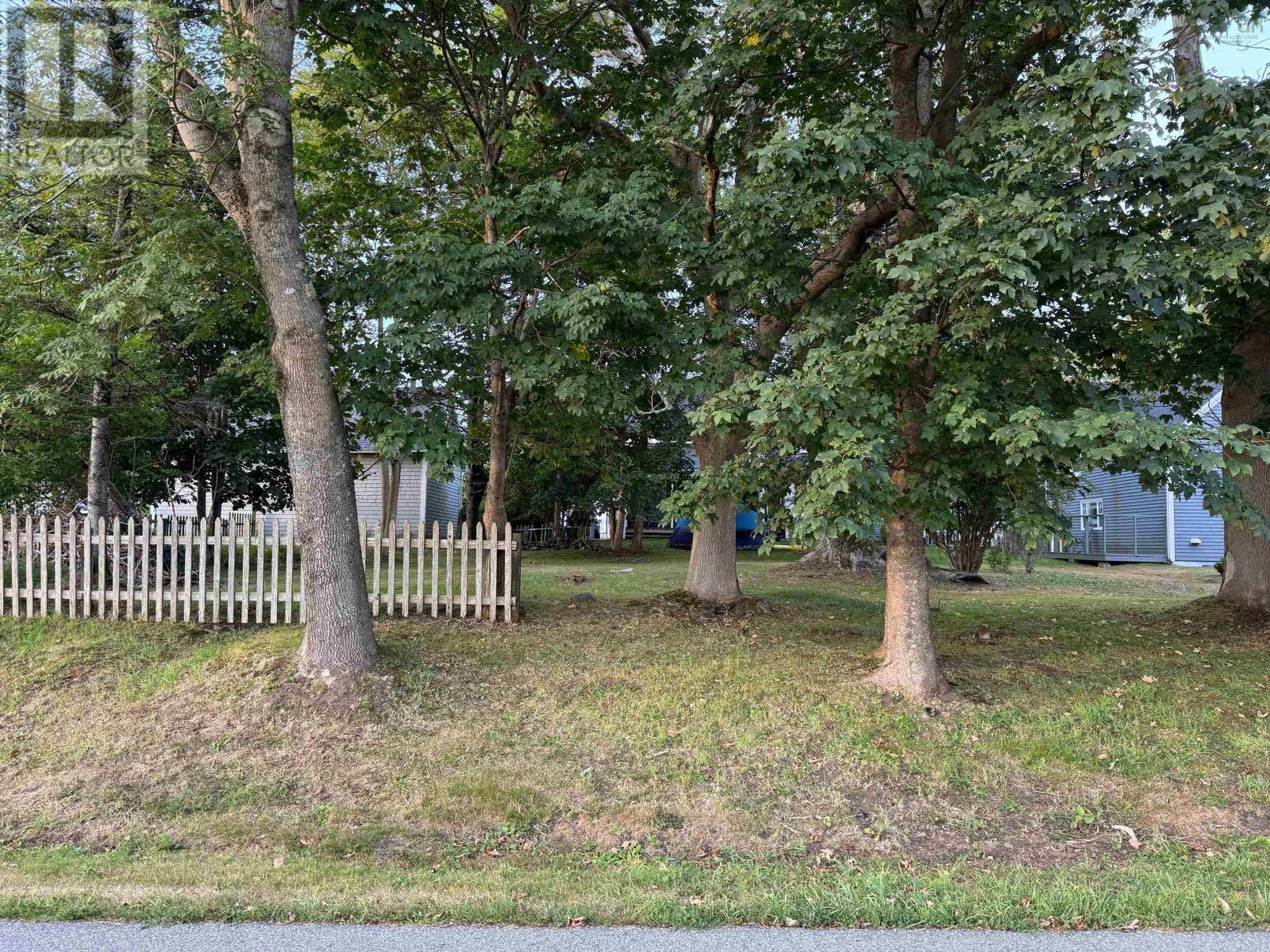 Lot Baker Street, Yarmouth, Nova Scotia
