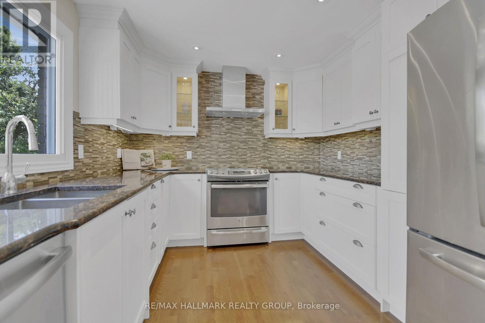 51 Charkay Street, Ottawa, Ontario  K2E 5N5 - Photo 22 - X12388776