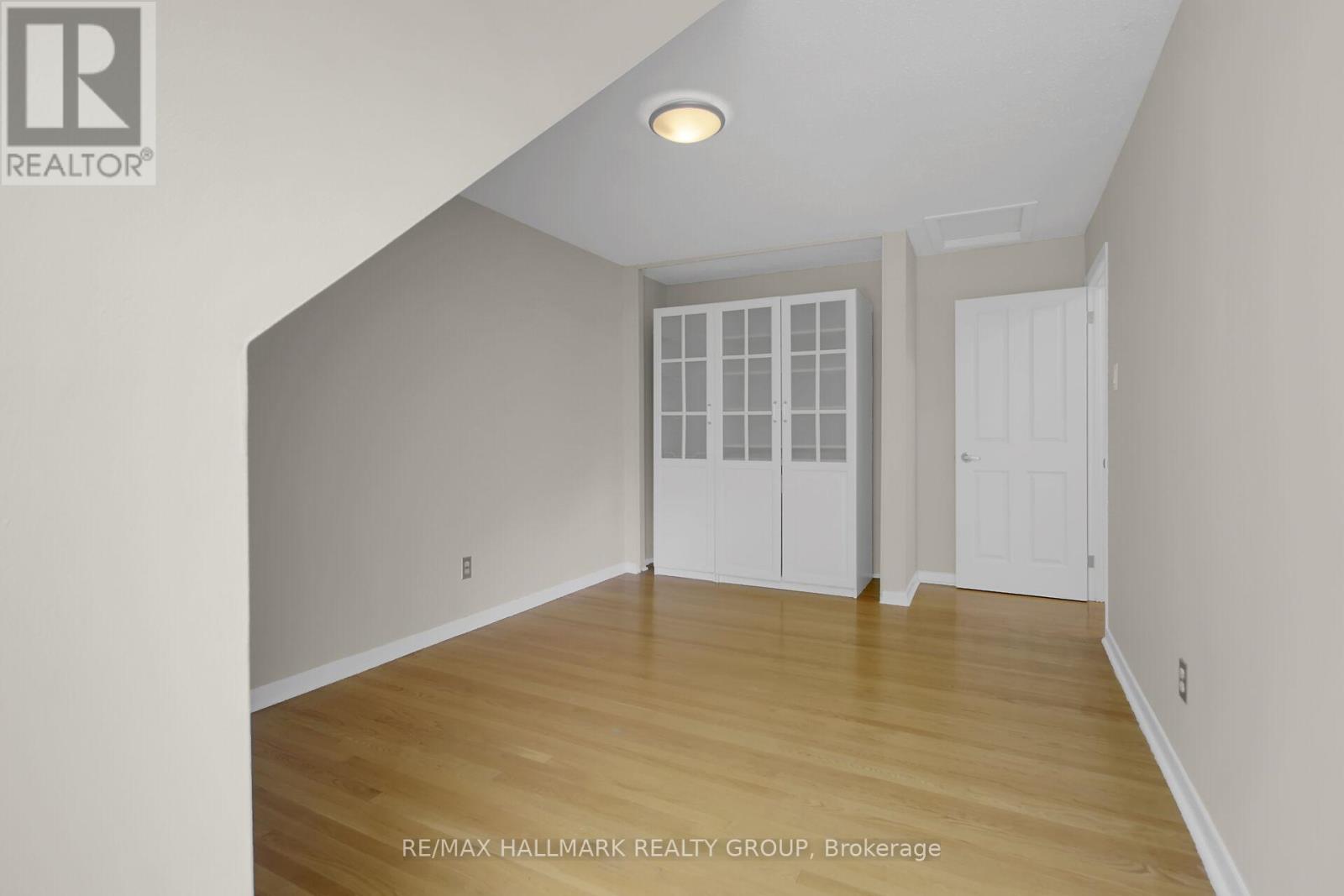 51 Charkay Street, Ottawa, Ontario  K2E 5N5 - Photo 35 - X12388776