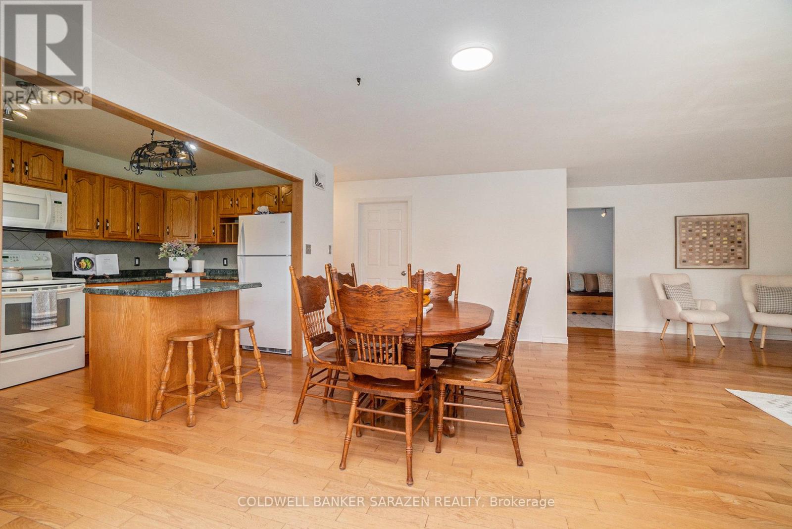 20 Moore Street, Mcnab/braeside, Ontario  K7S 1G4 - Photo 13 - X12388903