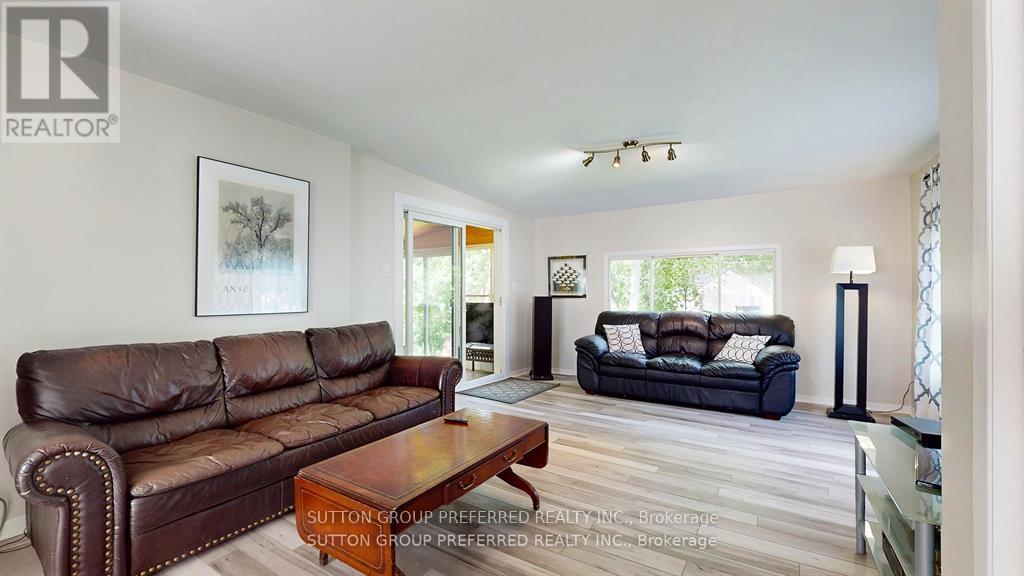 46 Owaissa Street, St. Thomas, Ontario  N5P 1T2 - Photo 18 - X12388733