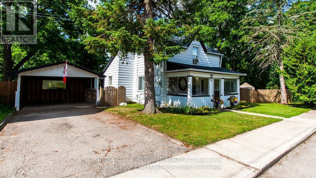46 Owaissa Street, St. Thomas, Ontario  N5P 1T2 - Photo 2 - X12388733