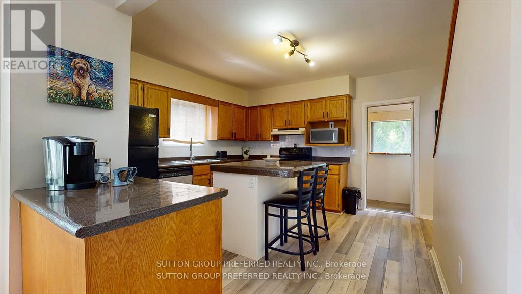 46 Owaissa Street, St. Thomas, Ontario  N5P 1T2 - Photo 24 - X12388733