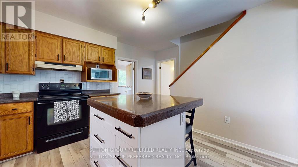 46 Owaissa Street, St. Thomas, Ontario  N5P 1T2 - Photo 29 - X12388733