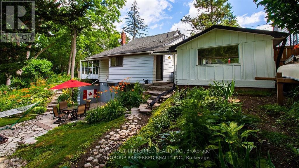 46 Owaissa Street, St. Thomas, Ontario  N5P 1T2 - Photo 4 - X12388733