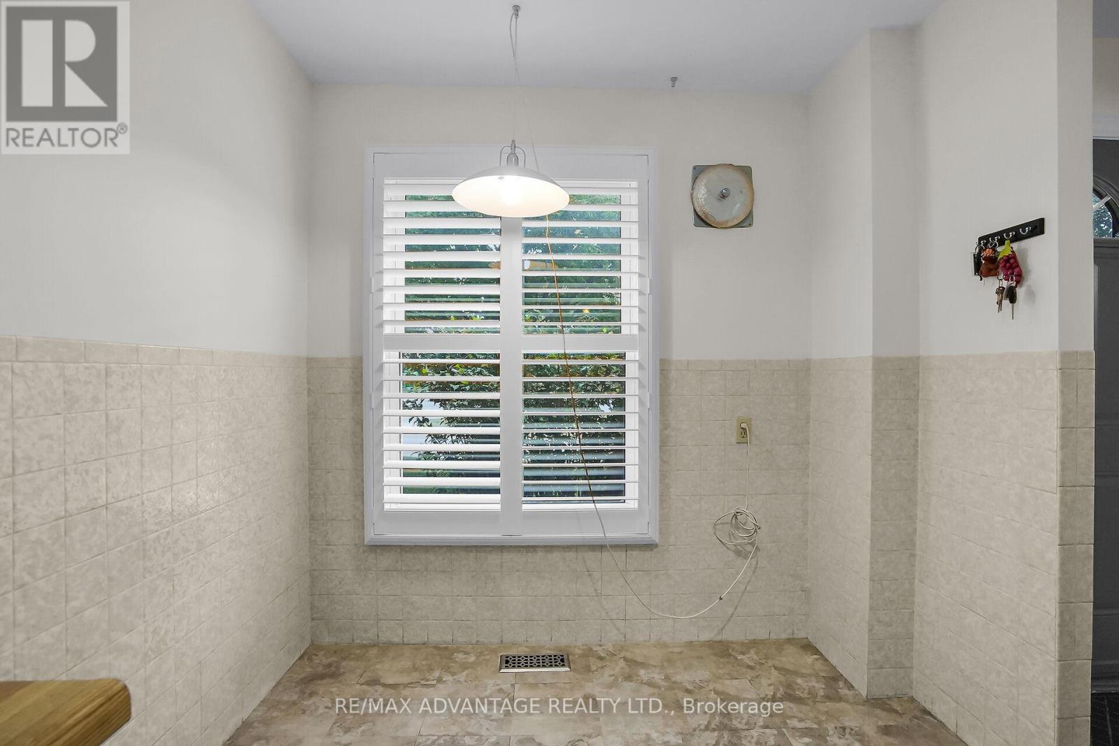 60 - 634 Wonderland Road S, London South, Ontario  N6K 1L8 - Photo 7 - X12388796