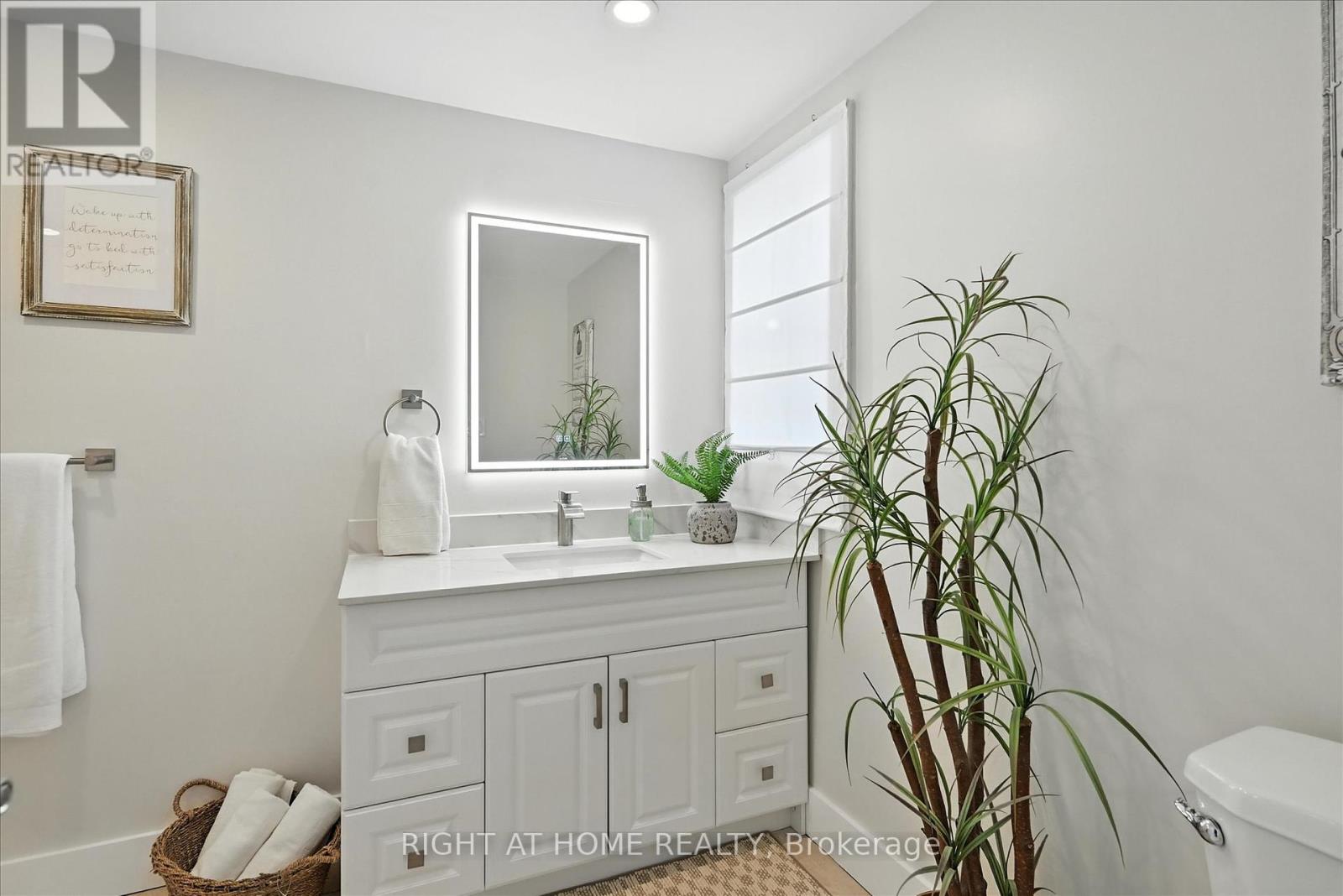 102 - 1421 Walkers Line, Burlington, Ontario  L7M 4P4 - Photo 12 - W12385756