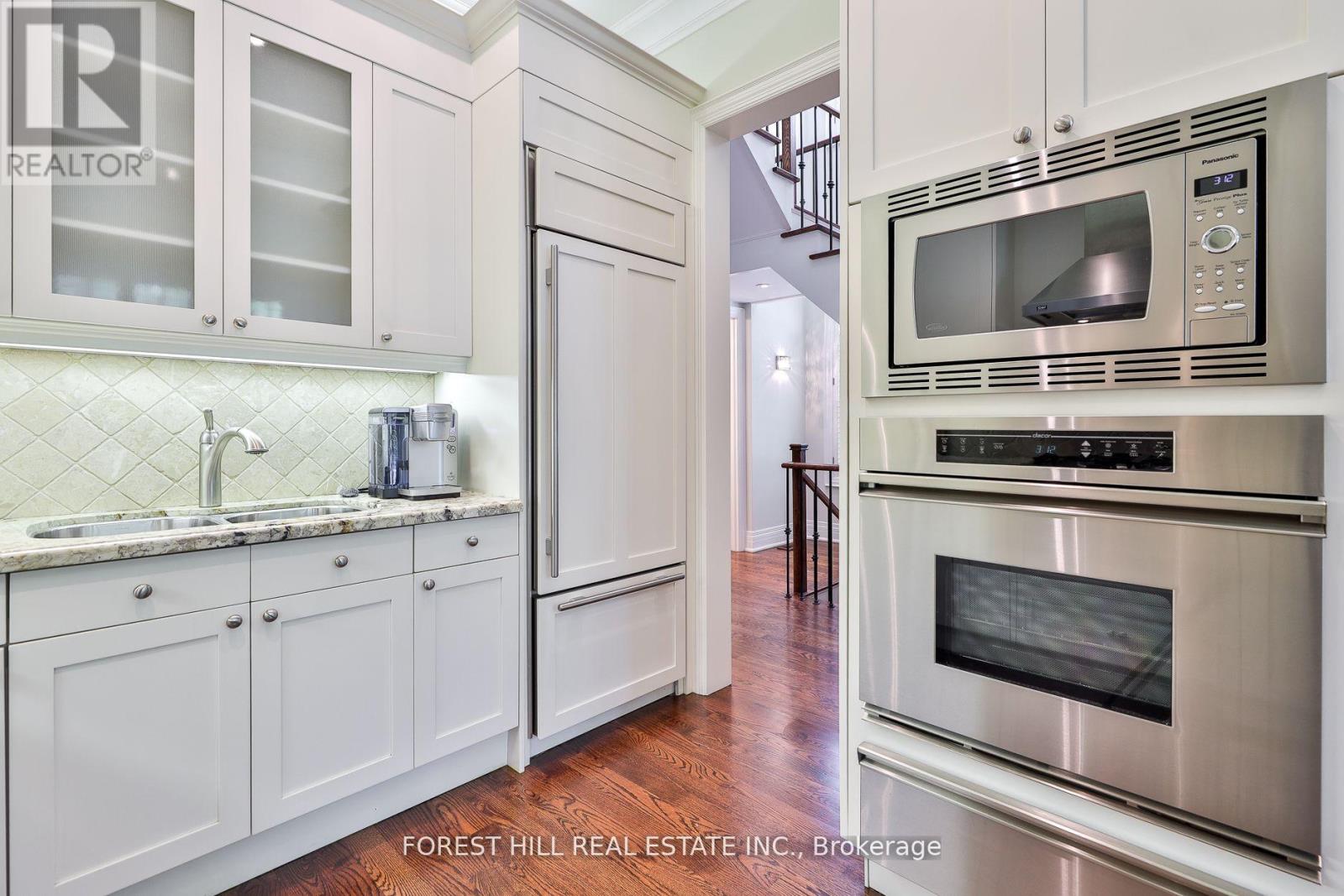 109 Lonsdale Road, Toronto, Ontario  M4V 1W4 - Photo 16 - C12388651