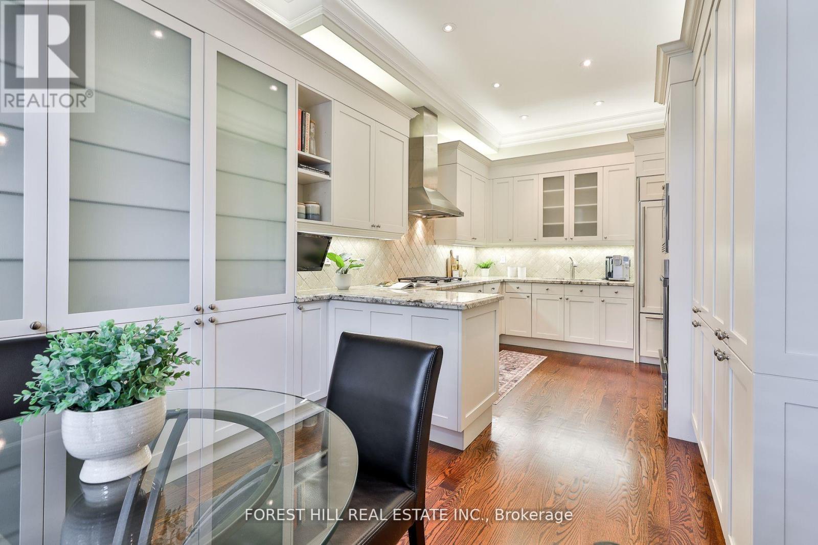 109 Lonsdale Road, Toronto, Ontario  M4V 1W4 - Photo 17 - C12388651
