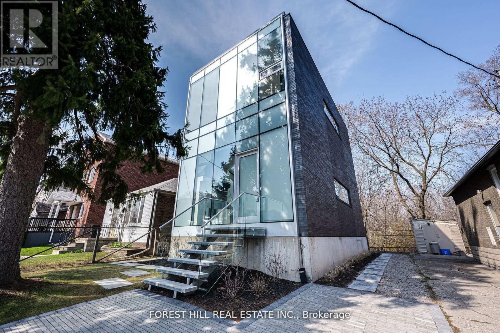 561 Arlington Avenue, Toronto, Ontario  M6C 3A6 - Photo 1 - C12388689