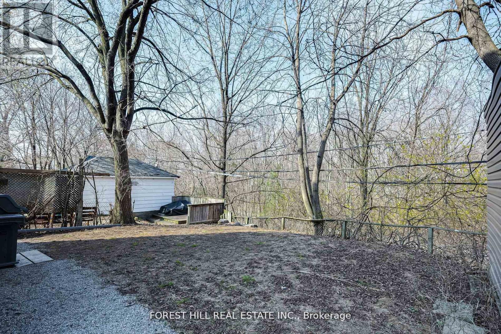561 Arlington Avenue, Toronto, Ontario  M6C 3A6 - Photo 25 - C12388689