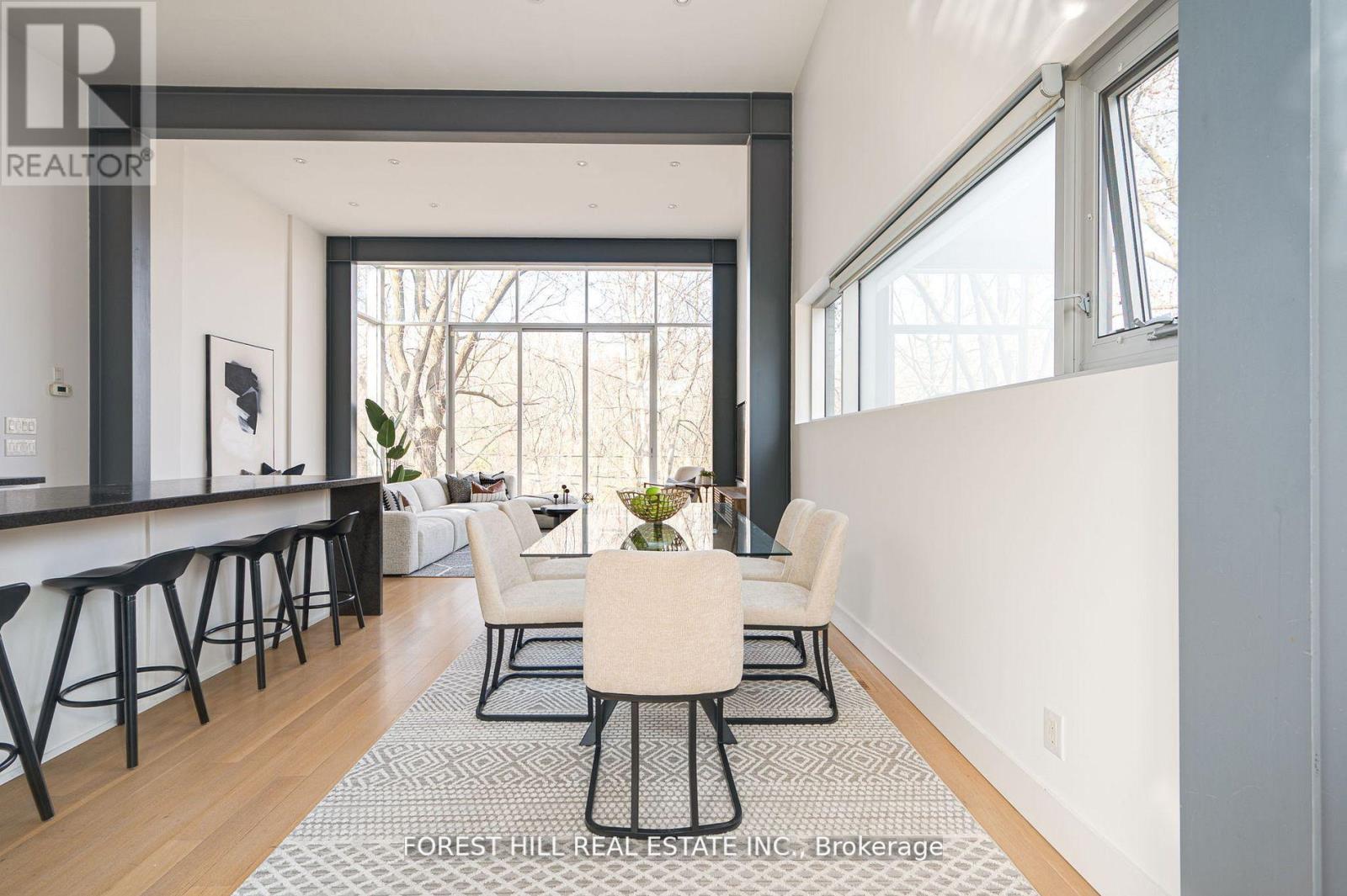 561 Arlington Avenue, Toronto, Ontario  M6C 3A6 - Photo 5 - C12388689