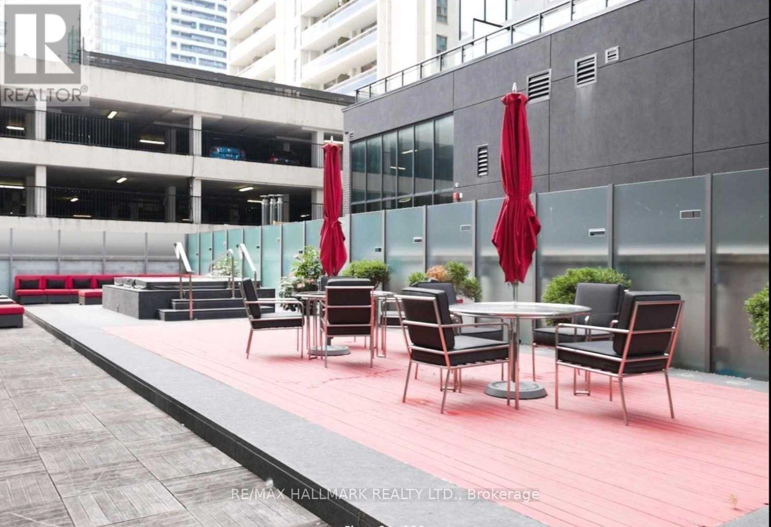 901 - 22 Wellesley Street E, Toronto, Ontario  M4Y 1G3 - Photo 13 - C12388710