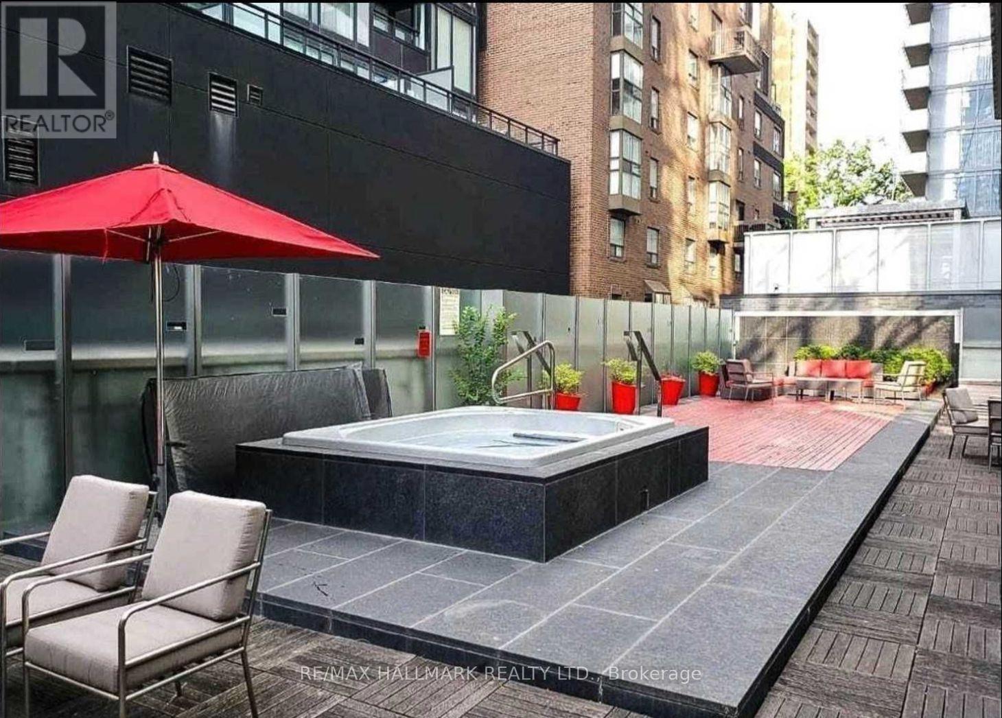901 - 22 Wellesley Street E, Toronto, Ontario  M4Y 1G3 - Photo 14 - C12388710