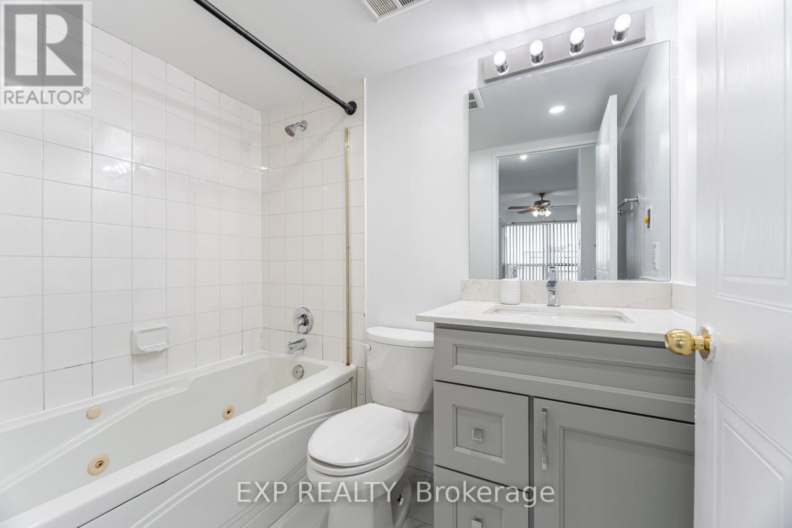 1202 - 2550 Lawrence Avenue E, Toronto, Ontario  M1P 2R7 - Photo 16 - E12388250