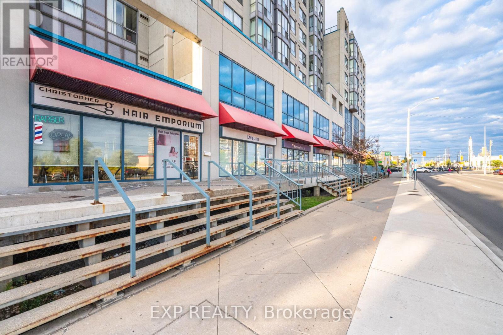 1202 - 2550 Lawrence Avenue E, Toronto, Ontario  M1P 2R7 - Photo 32 - E12388250