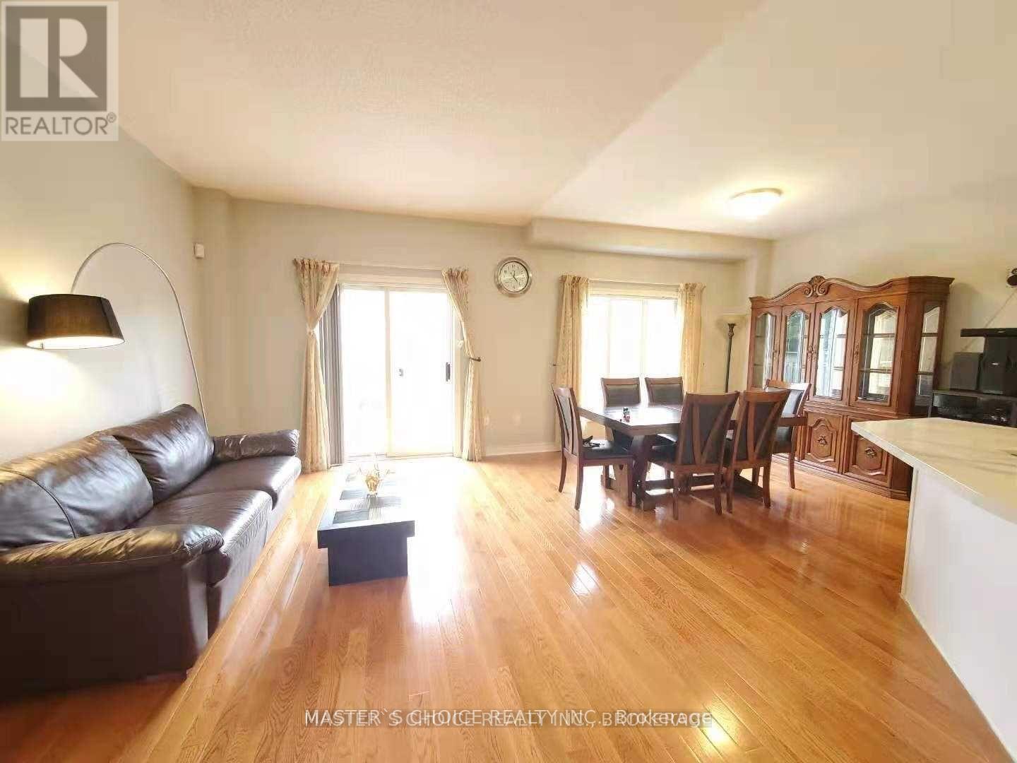 24 Golden Oak Avenue, Richmond Hill, Ontario  L4S 1Y6 - Photo 11 - N12385916