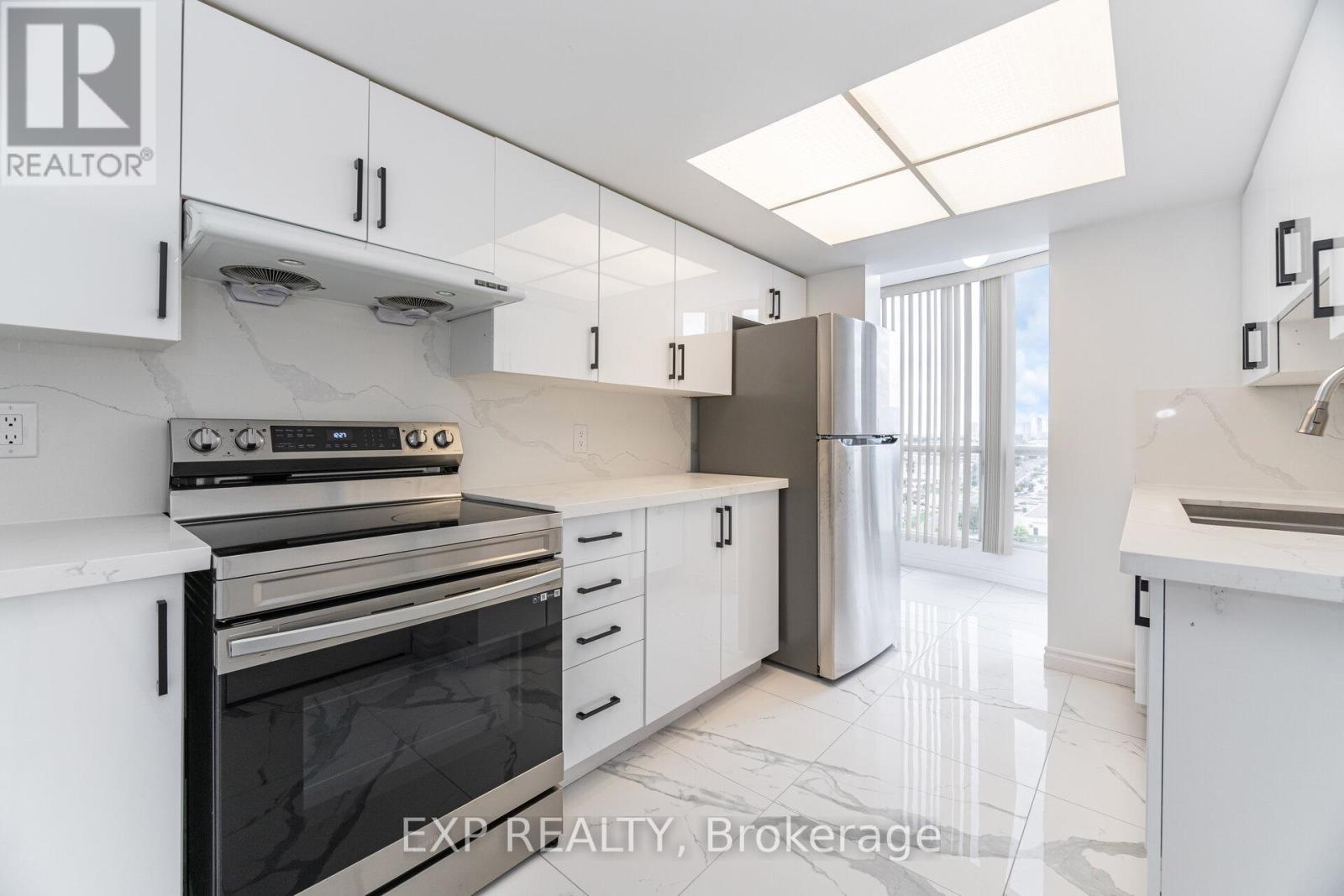 1202 - 2550 Lawrence Avenue E, Toronto, Ontario  M1P 2R7 - Photo 6 - E12388250
