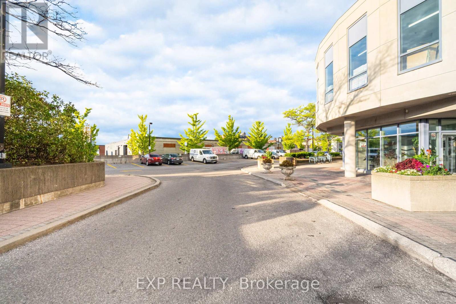 1202 - 2550 Lawrence Avenue E, Toronto, Ontario  M1P 2R7 - Photo 27 - E12388250