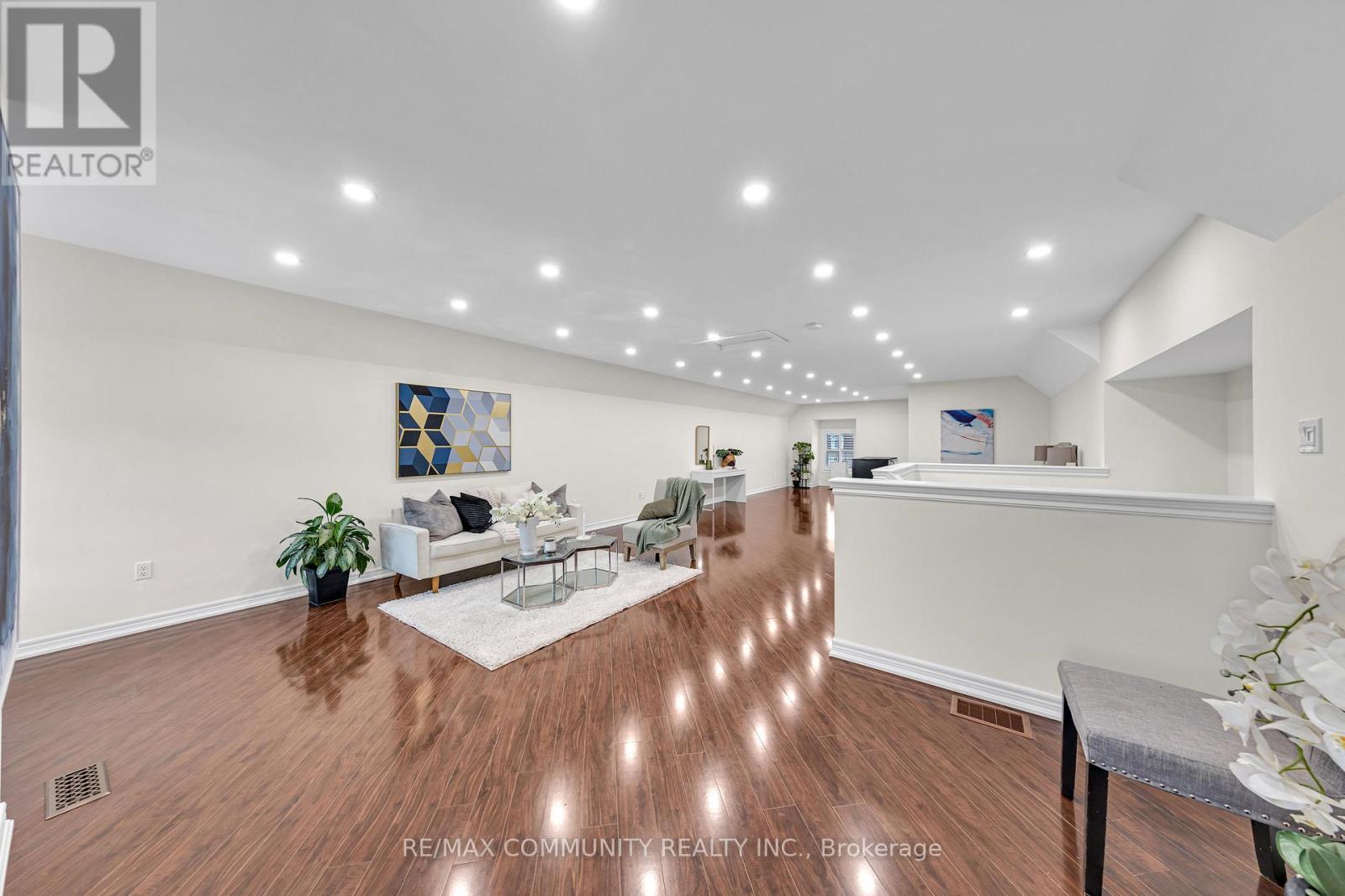 17 Rouge Bank Drive, Markham, Ontario  L6B 1A8 - Photo 26 - N12365410