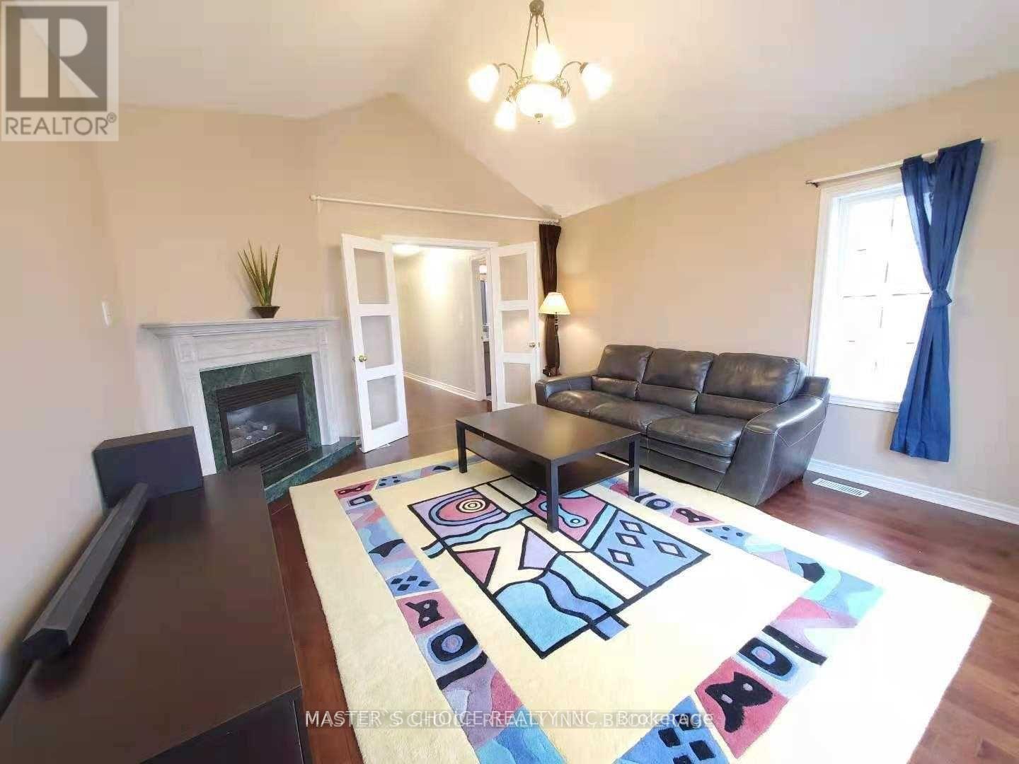 24 Golden Oak Avenue, Richmond Hill, Ontario  L4S 1Y6 - Photo 14 - N12385916