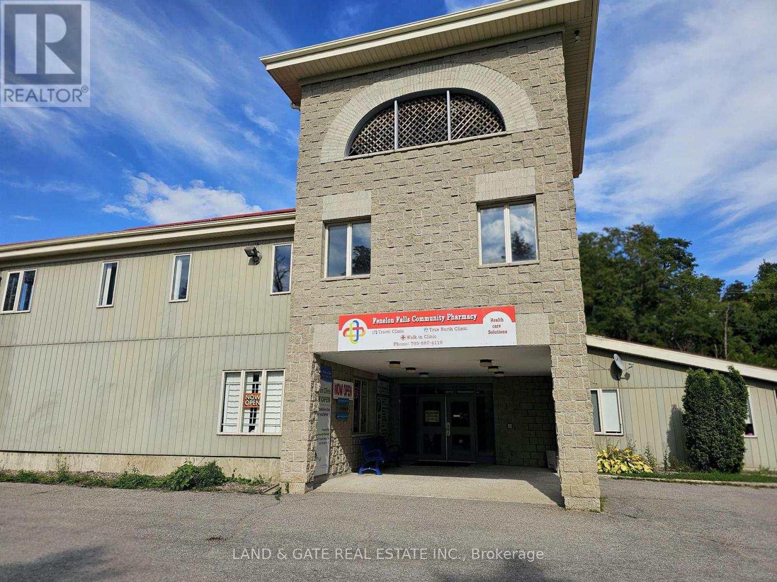 205 FRANCIS STREET E, Kawartha Lakes, Ontario