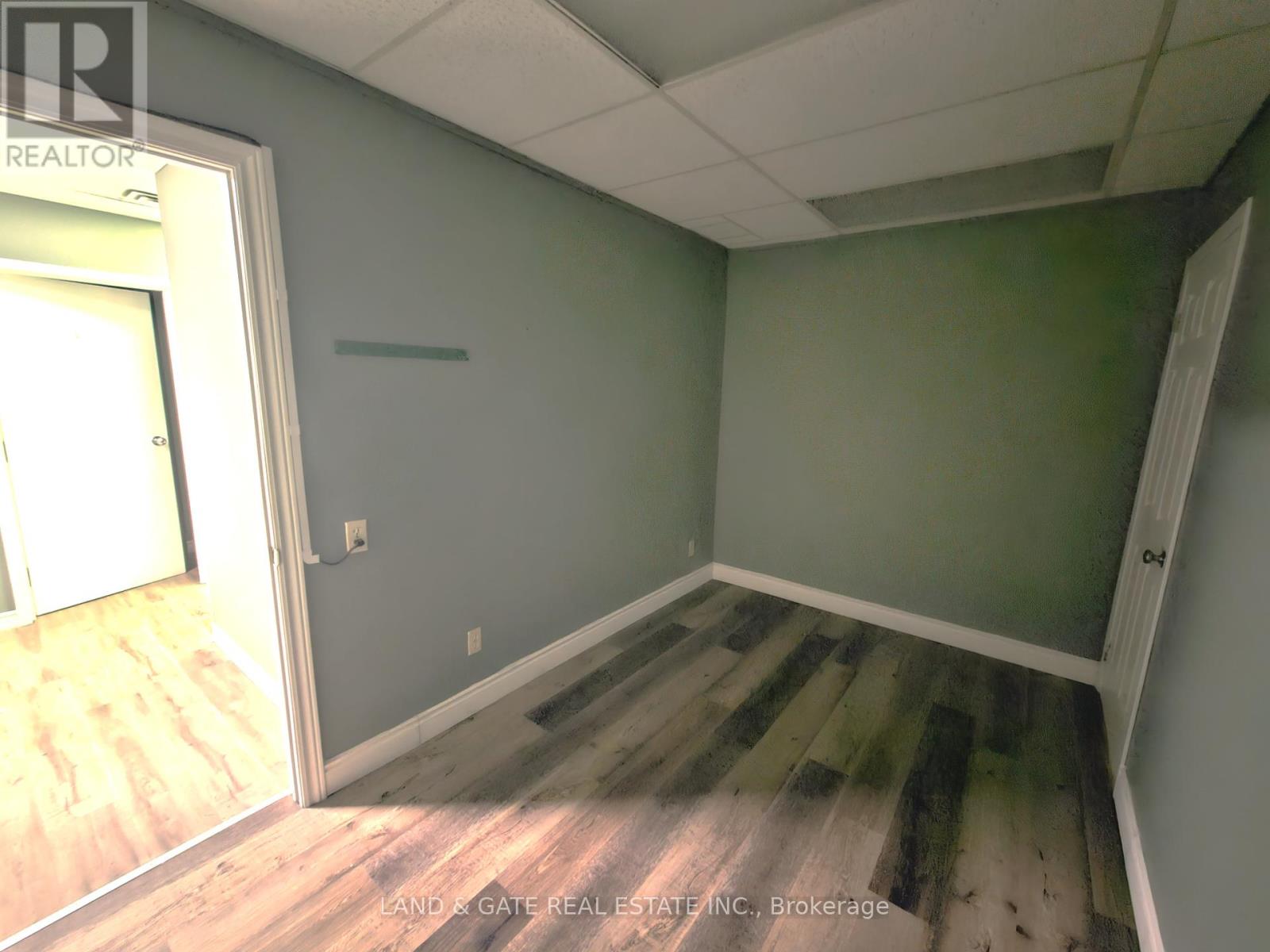 205 Francis Street E, Kawartha Lakes, Ontario  K0M 1N0 - Photo 8 - X12388869