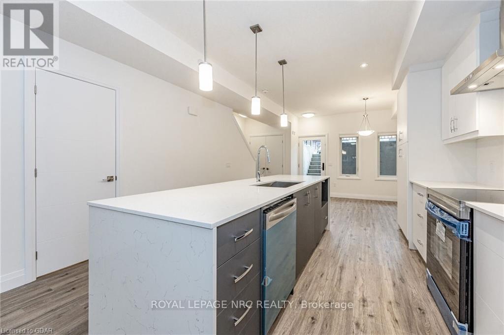 47 Lily Lane, Guelph, Ontario  N1L 1E2 - Photo 11 - X12388843