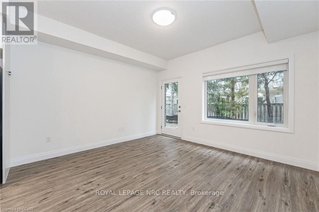 47 Lily Lane, Guelph, Ontario  N1L 1E2 - Photo 14 - X12388843