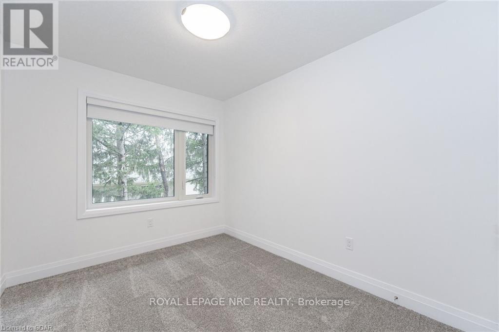 47 Lily Lane, Guelph, Ontario  N1L 1E2 - Photo 16 - X12388843