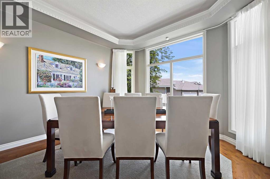 Property at 75 Hamptons Bay NW image 3