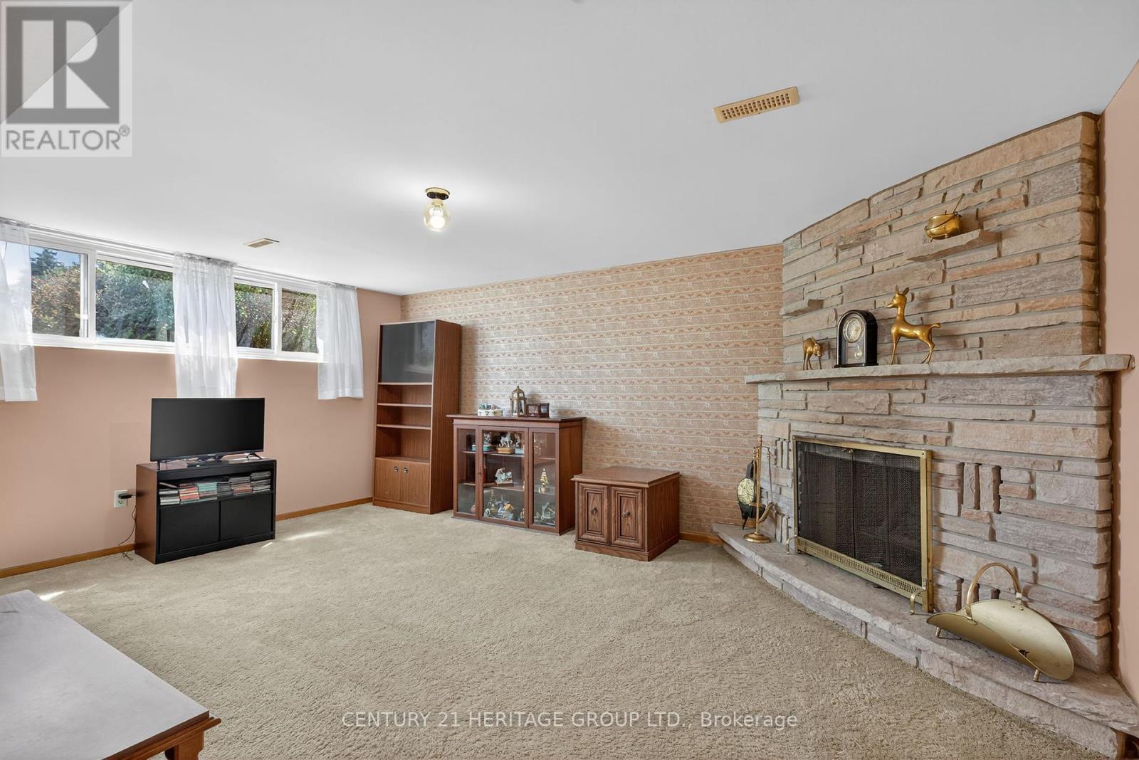392 Colborne Street, Bradford West Gwillimbury, Ontario  L3Z 1C8 - Photo 25 - N12388639