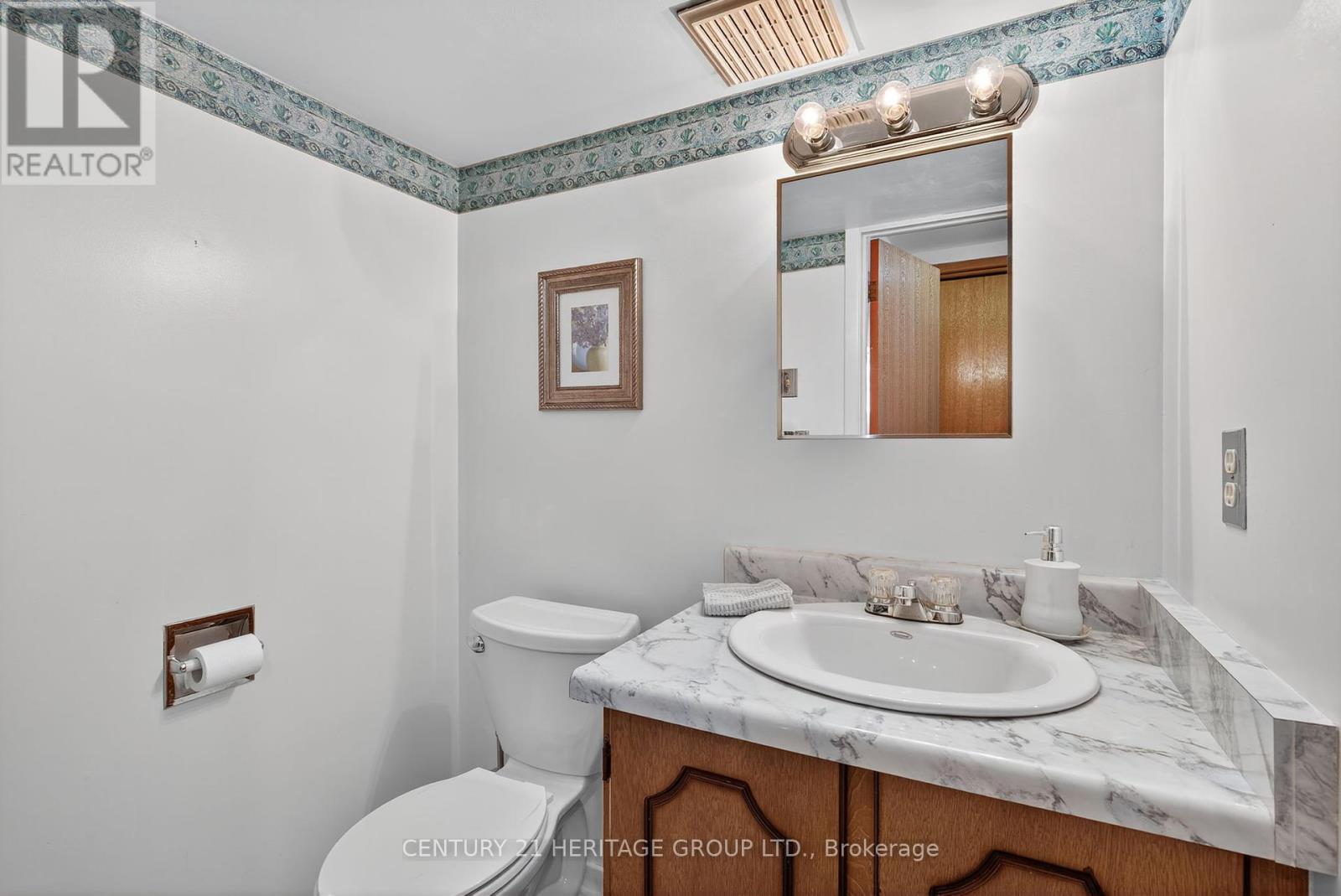 392 Colborne Street, Bradford West Gwillimbury, Ontario  L3Z 1C8 - Photo 27 - N12388639