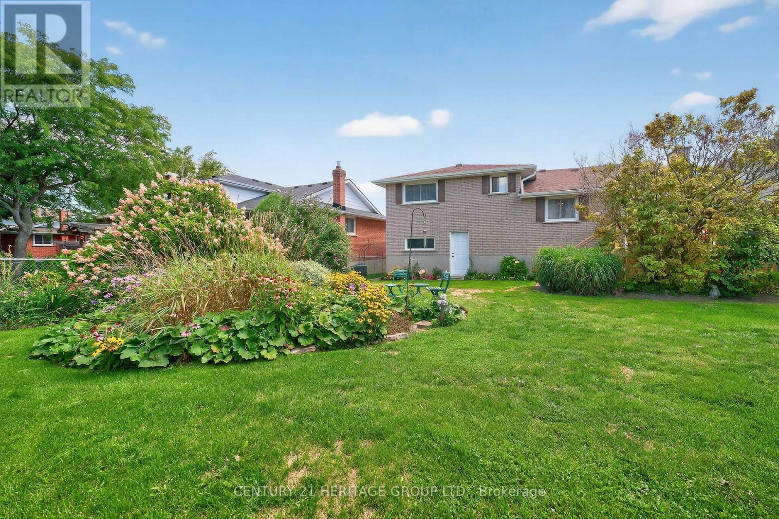 392 Colborne Street, Bradford West Gwillimbury, Ontario  L3Z 1C8 - Photo 41 - N12388639