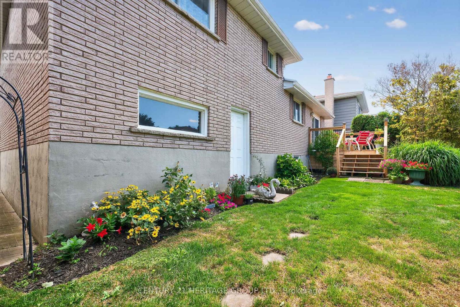 392 Colborne Street, Bradford West Gwillimbury, Ontario  L3Z 1C8 - Photo 44 - N12388639