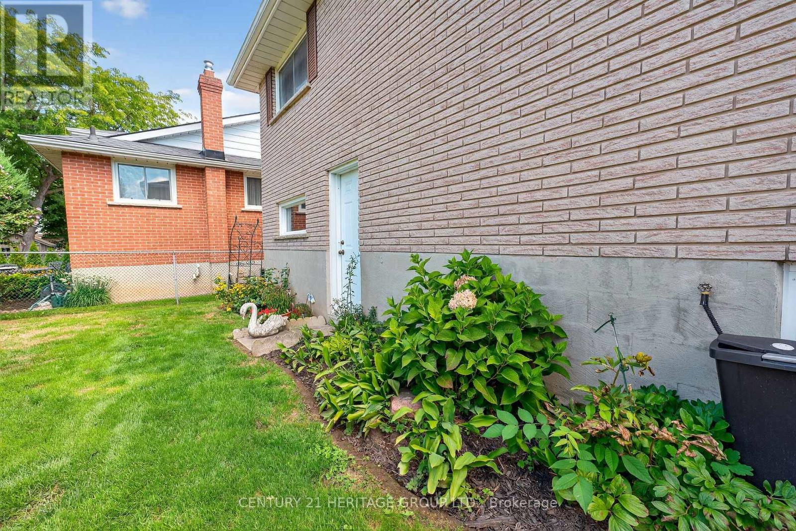 392 Colborne Street, Bradford West Gwillimbury, Ontario  L3Z 1C8 - Photo 46 - N12388639