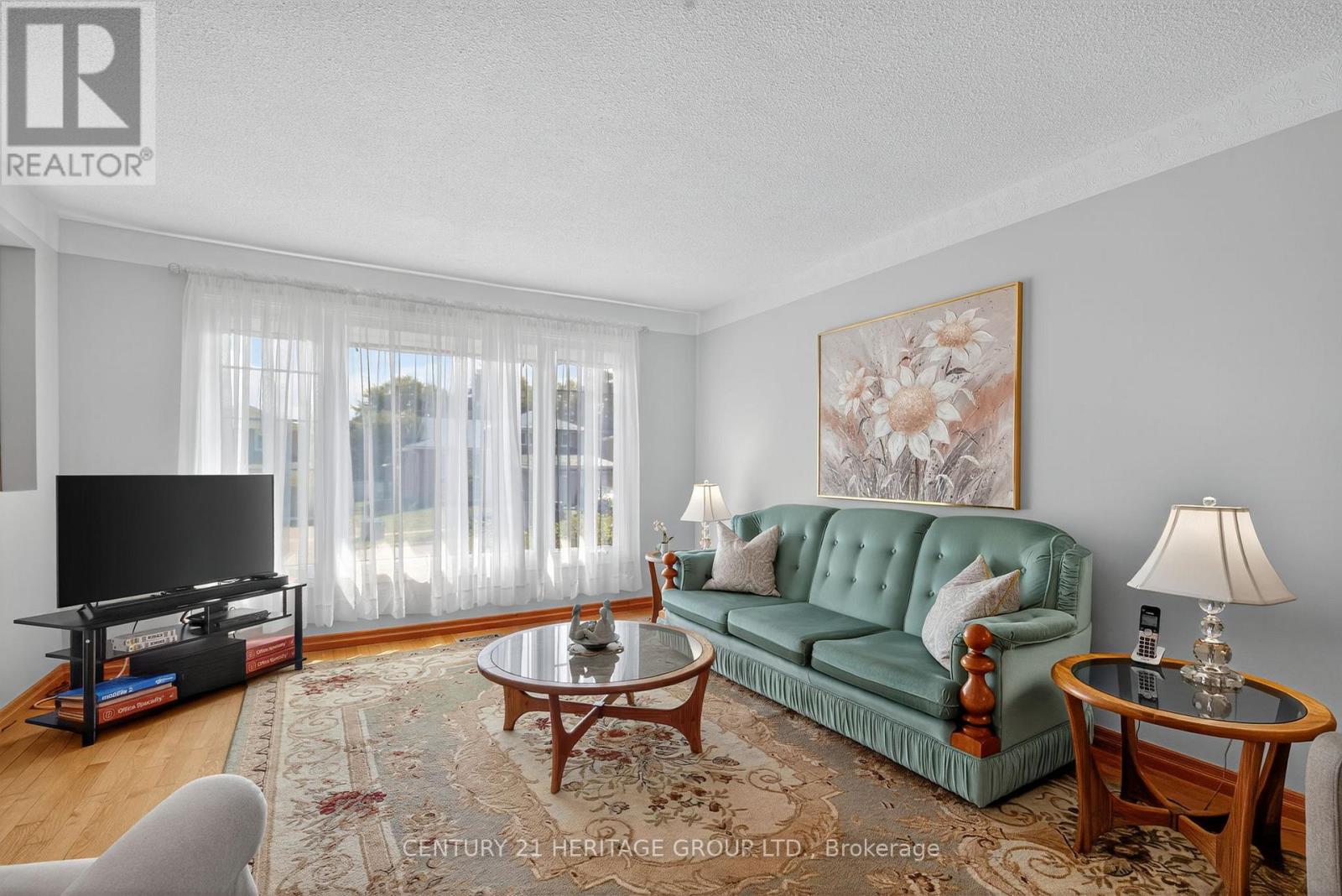 392 Colborne Street, Bradford West Gwillimbury, Ontario  L3Z 1C8 - Photo 8 - N12388639