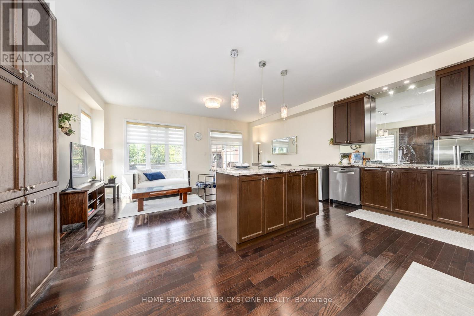 28 - 8777 Dufferin Street, Vaughan (Patterson), Ontario  L4J 8W3 - Photo 11 - N12388686