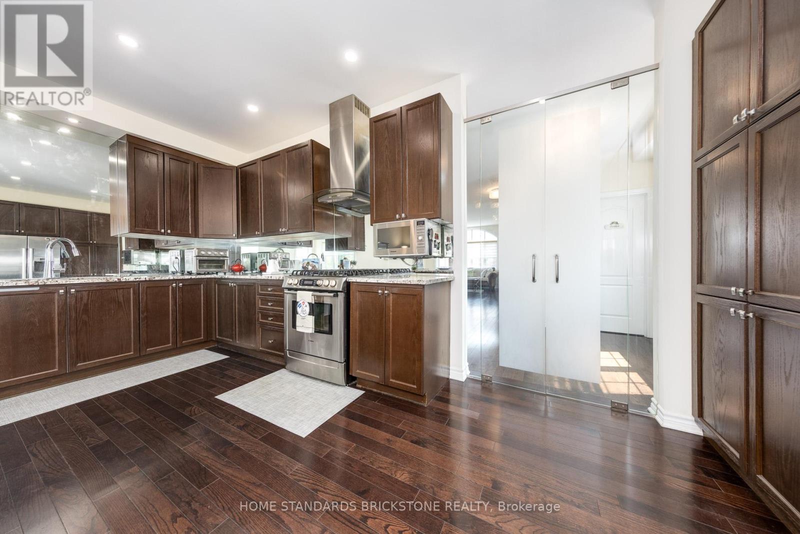 28 - 8777 Dufferin Street, Vaughan (Patterson), Ontario  L4J 8W3 - Photo 12 - N12388686