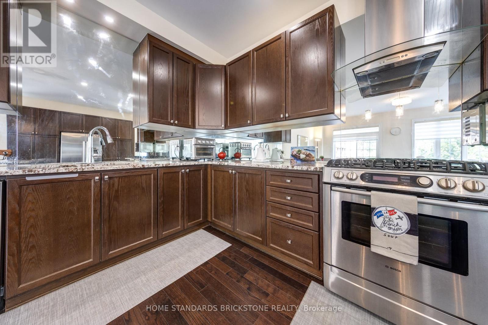 28 - 8777 Dufferin Street, Vaughan (Patterson), Ontario  L4J 8W3 - Photo 14 - N12388686