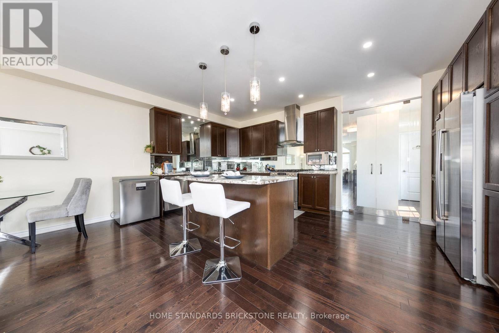 28 - 8777 Dufferin Street, Vaughan (Patterson), Ontario  L4J 8W3 - Photo 16 - N12388686