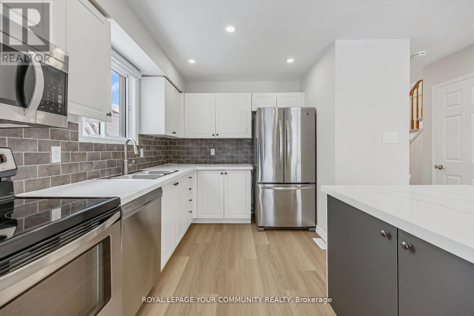 159 Brucker Road, Barrie (Holly), Ontario  L4N 8H8 - Photo 11 - S12388695