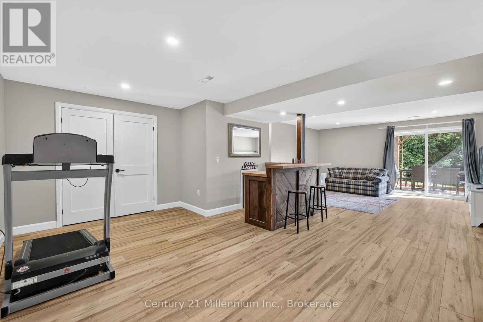 702 Spillsbury Drive, Peterborough (Otonabee Ward 1), Ontario  K9K 2K2 - Photo 36 - X12388120