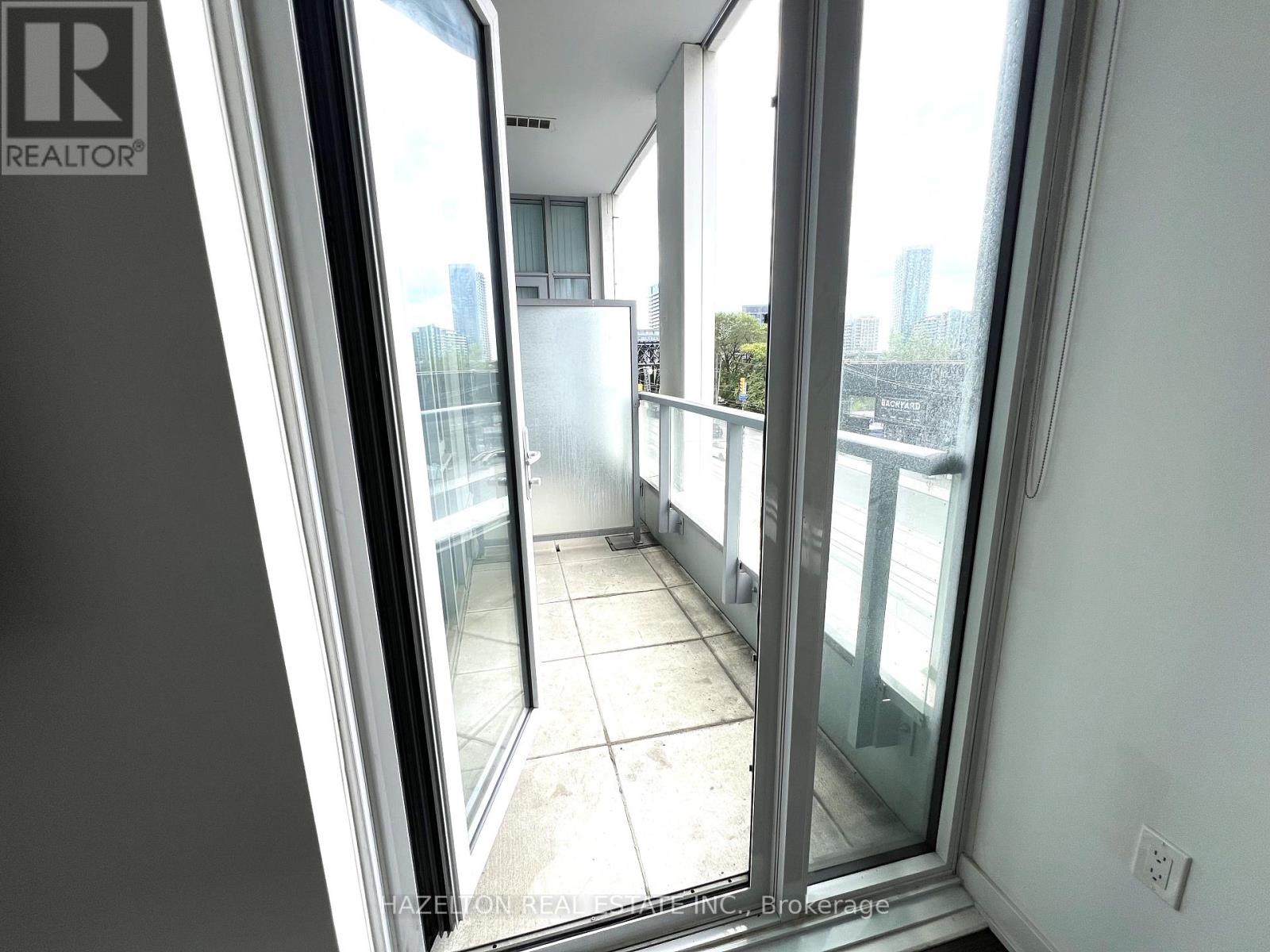 212w - 27 Bathurst Street, Toronto, Ontario  M5V 2P1 - Photo 35 - C12380332