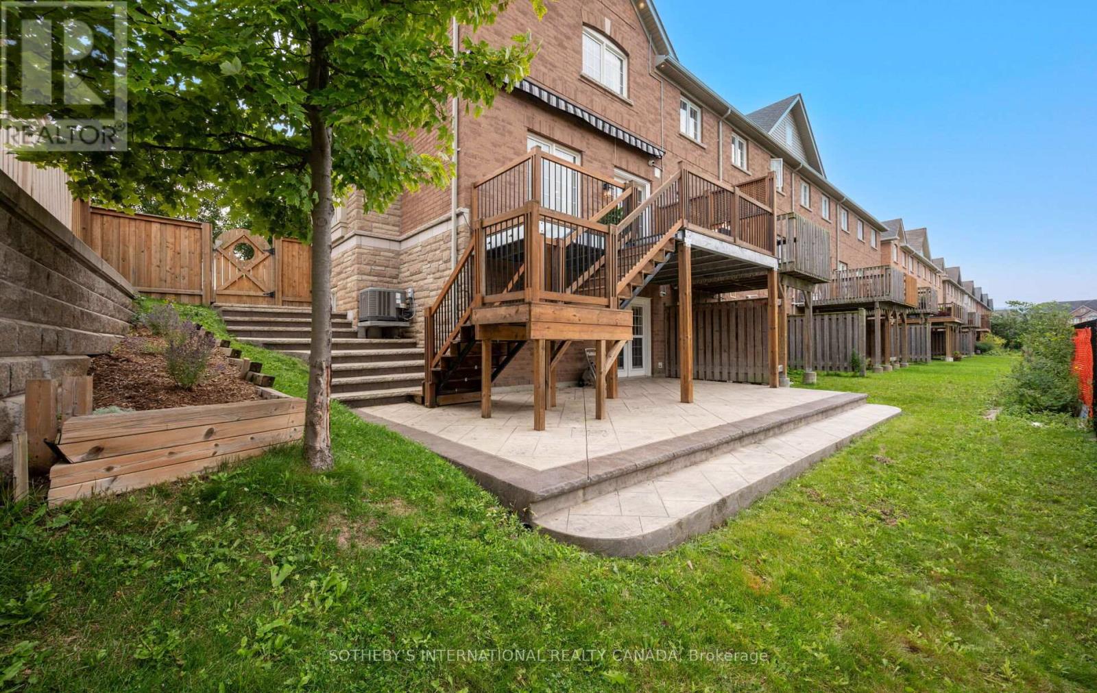 21 - 745 Farmstead Drive, Milton (Wi Willmott), Ontario  L9T 8B1 - Photo 47 - W12388674