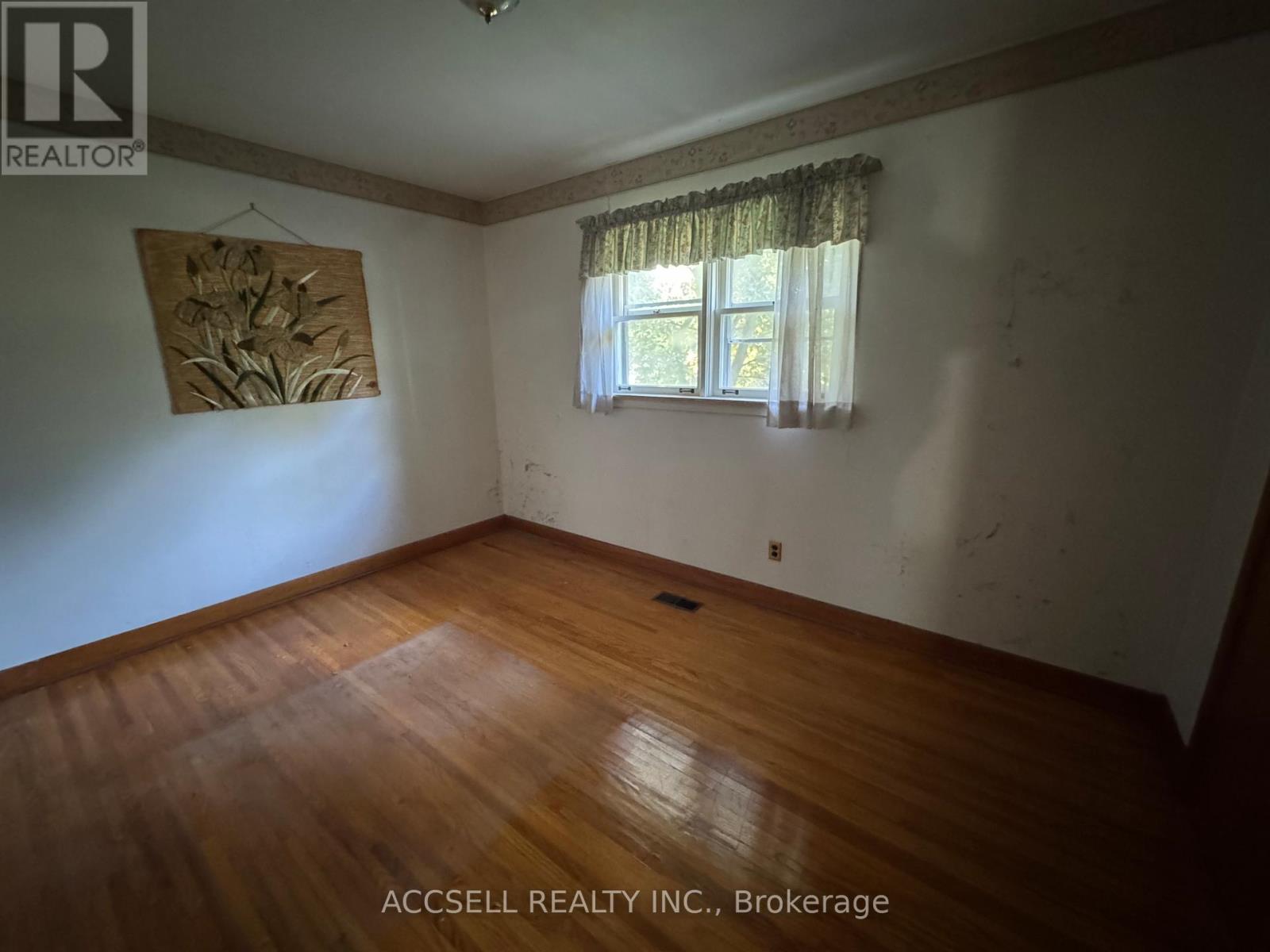 1358 Sedgewick Crescent, Oakville, Ontario  L6L 1X8 - Photo 10 - W12388679