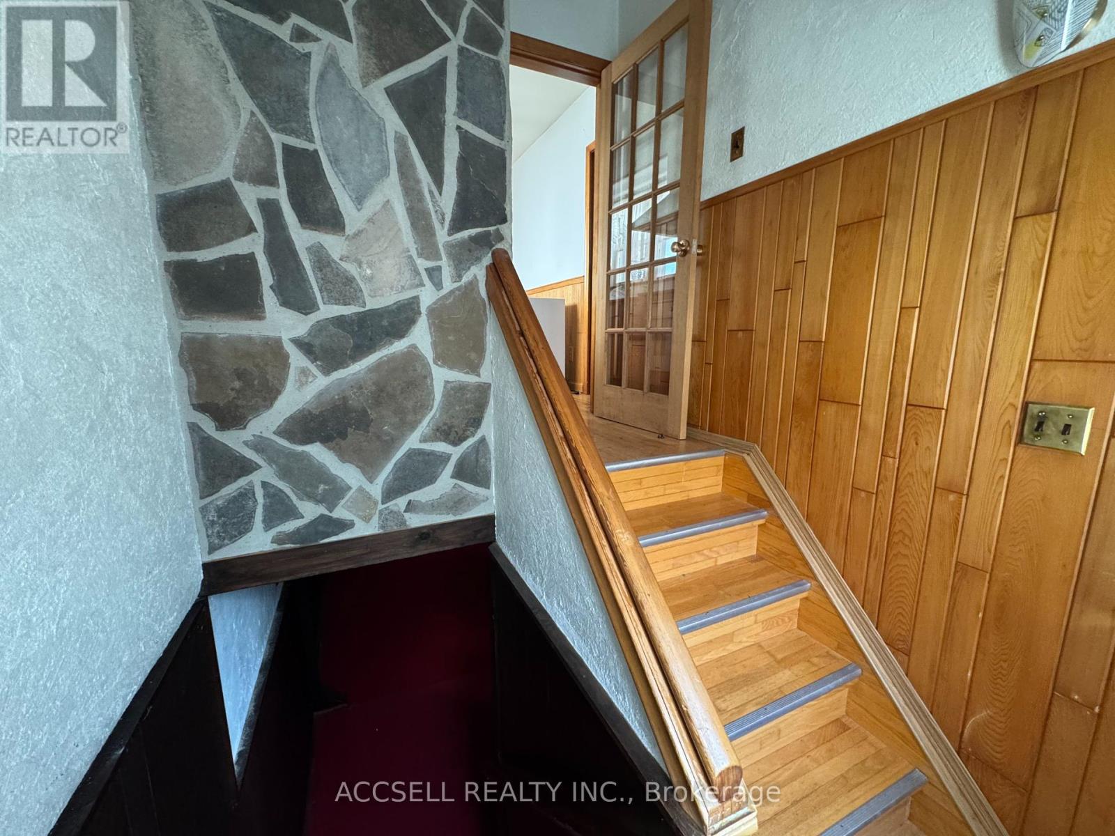 1358 Sedgewick Crescent, Oakville, Ontario  L6L 1X8 - Photo 13 - W12388679