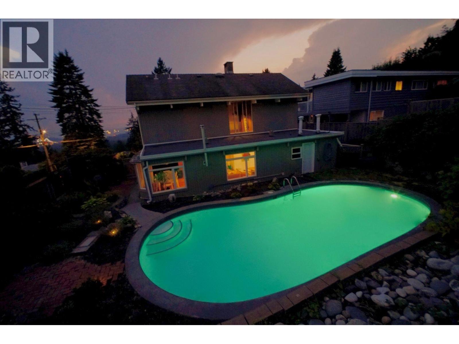 442 Monteray Avenue, North Vancouver, British Columbia  V7N 3G2 - Photo 40 - R3044026