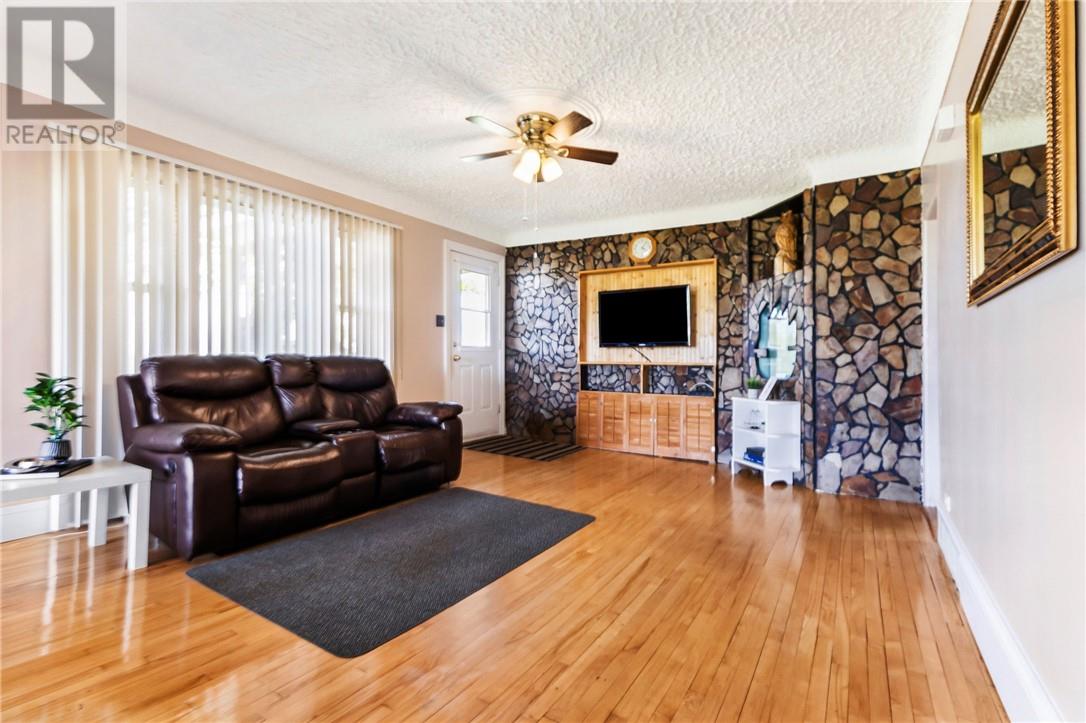 3201 Main Street, Blezard Valley, Ontario  P0M 1E0 - Photo 4 - 2124567