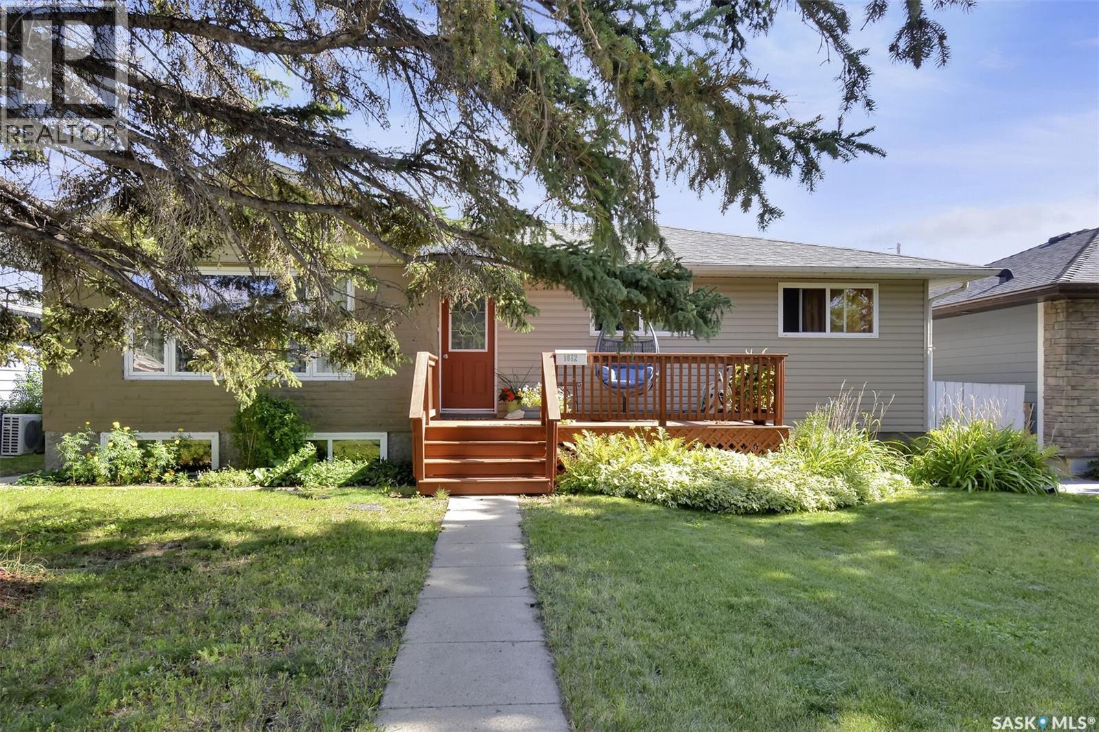 1612 8th AVENUE N, Saskatoon, Saskatchewan